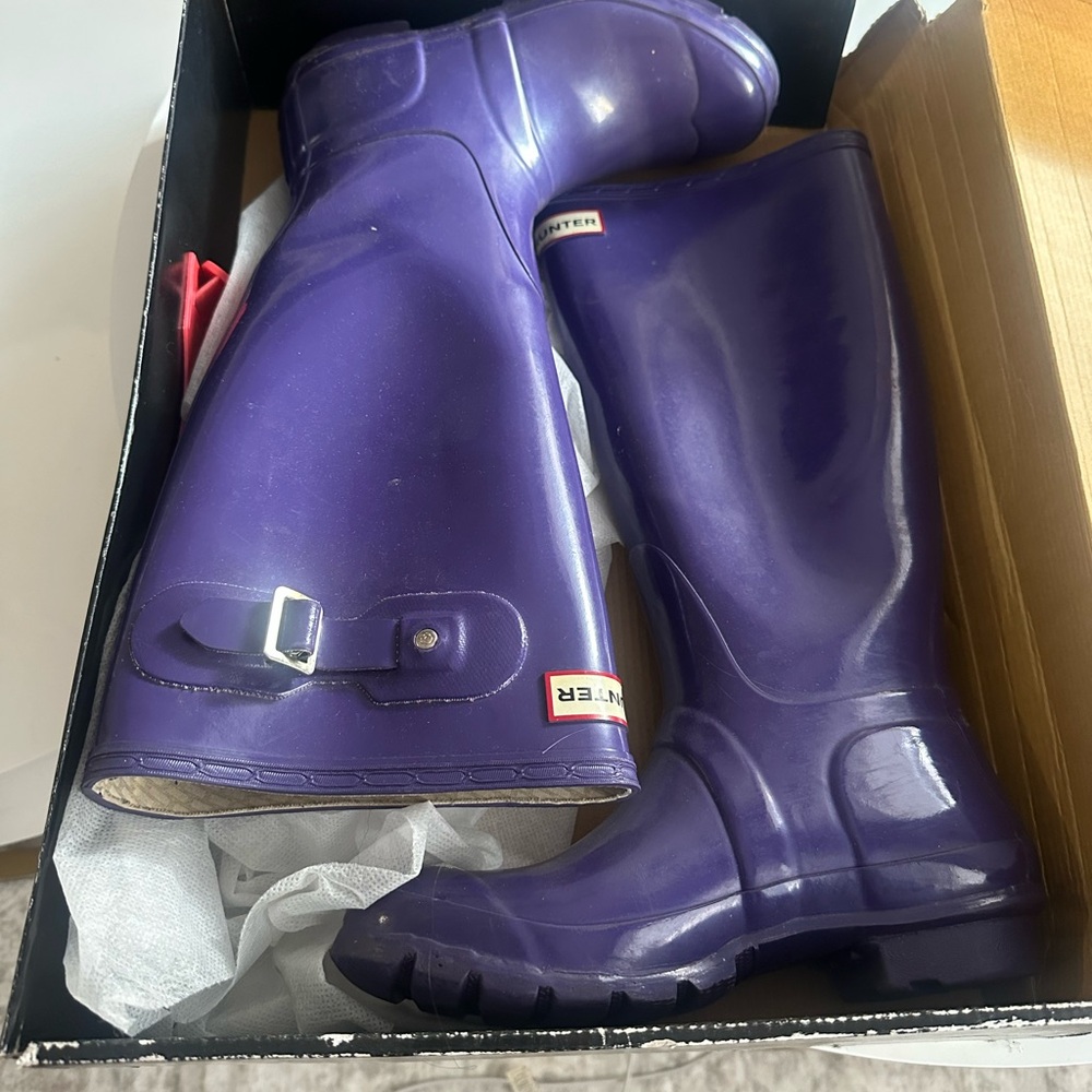 Hunter Original Gloss Tall Rain Boots in Royal Purple
